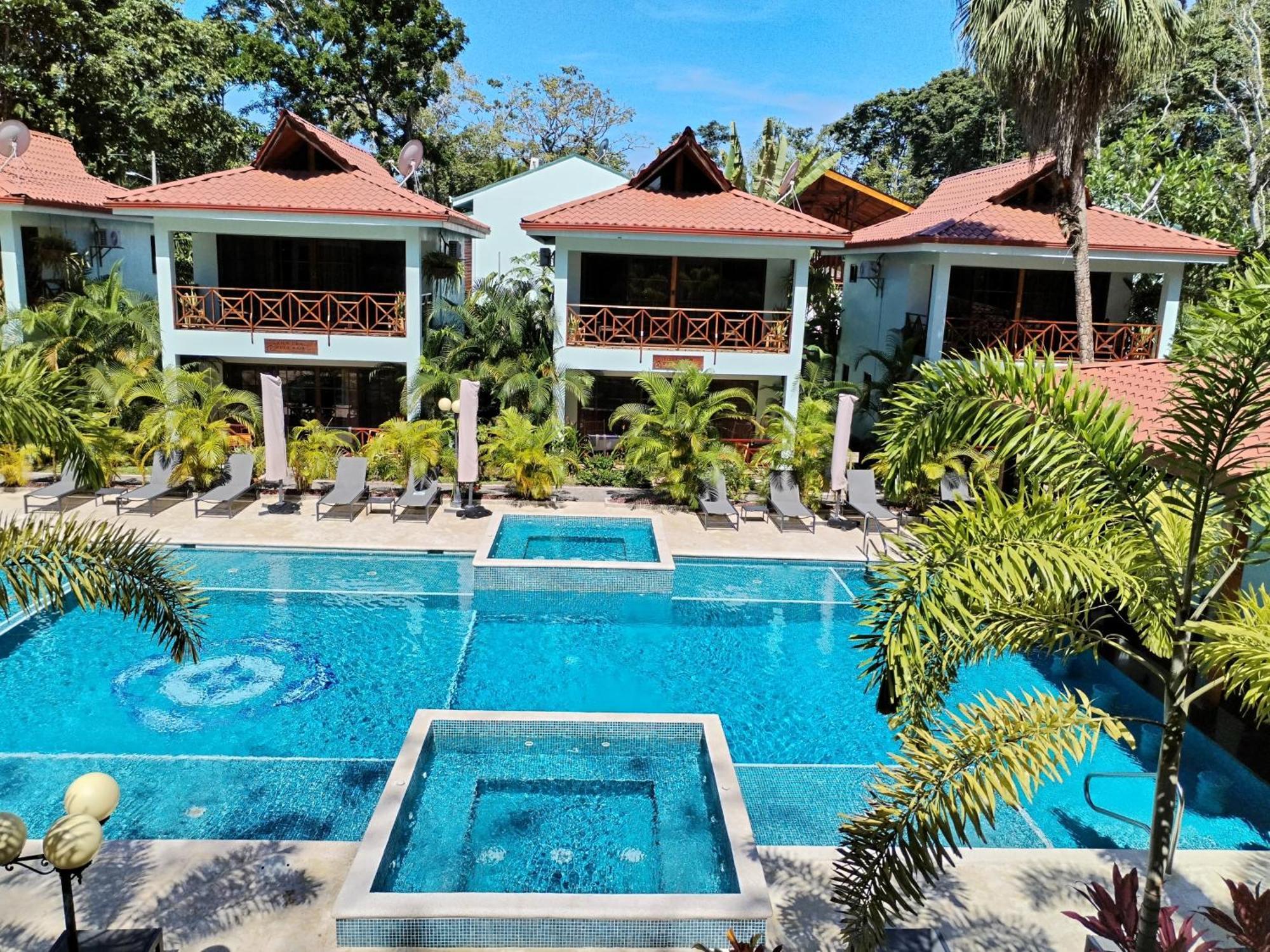 Bungalows Beachfront Hotel Punta Uva Exterior foto